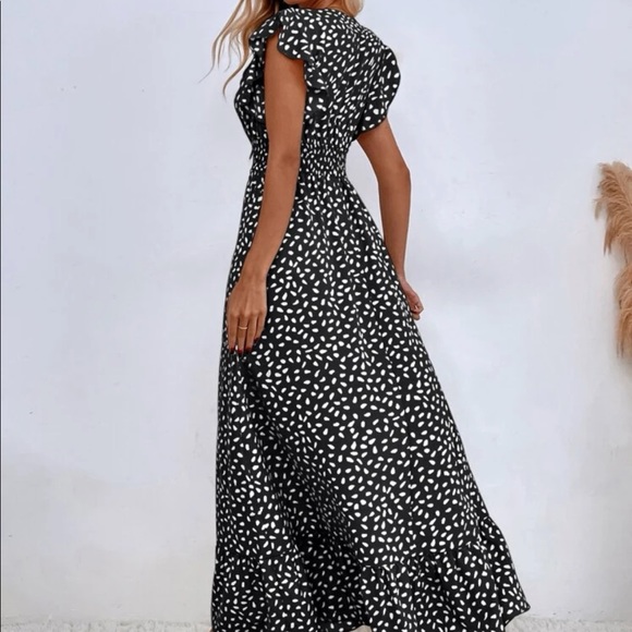 Dots ruffle trim shirred waist maxi dress - Picture 15 of 16